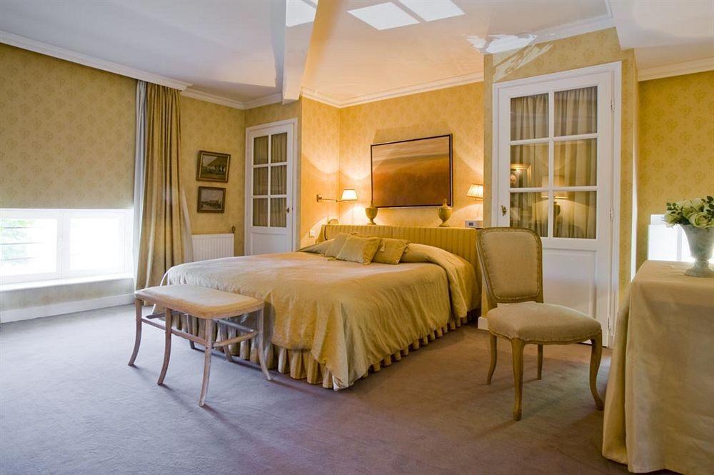 Chateau De Courban And Spa Nuxe Екстер'єр фото